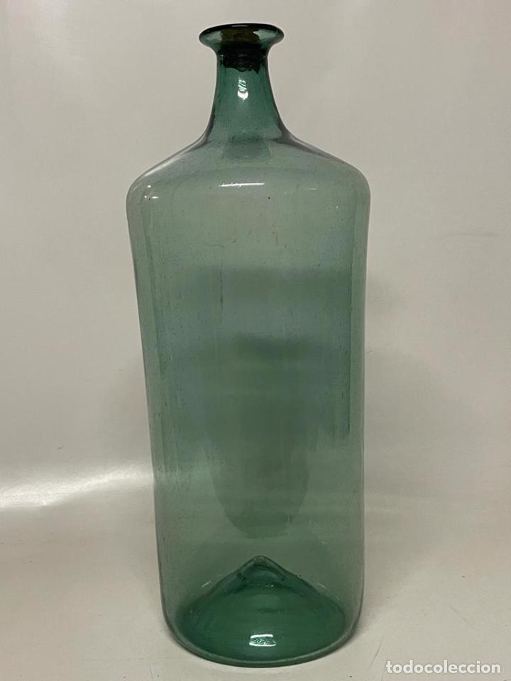 Antig&uuml;edades: BOTELLA DE VIDRIO SOPLADO CATALAN - C-1800 - Foto 1