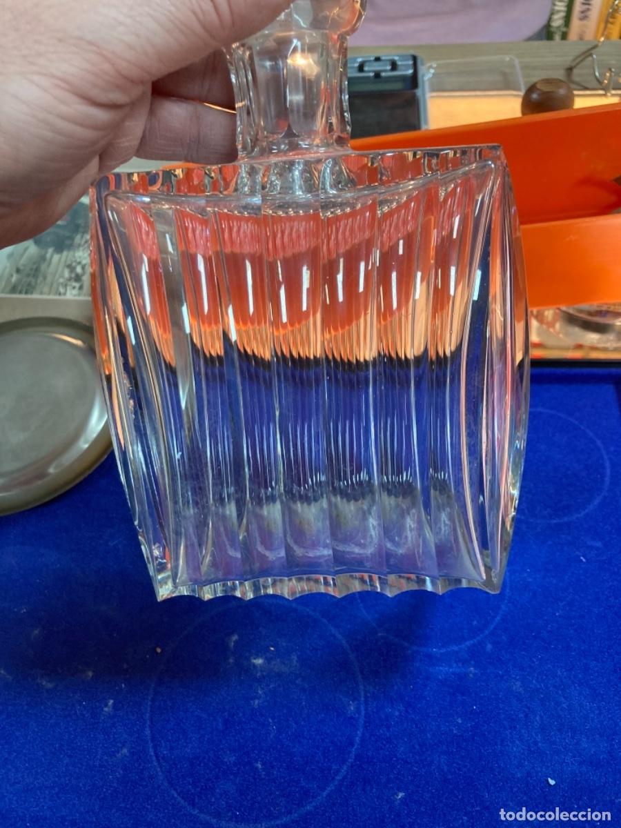 Antig&uuml;edades: Magnifica licorera en cristal - Foto 2