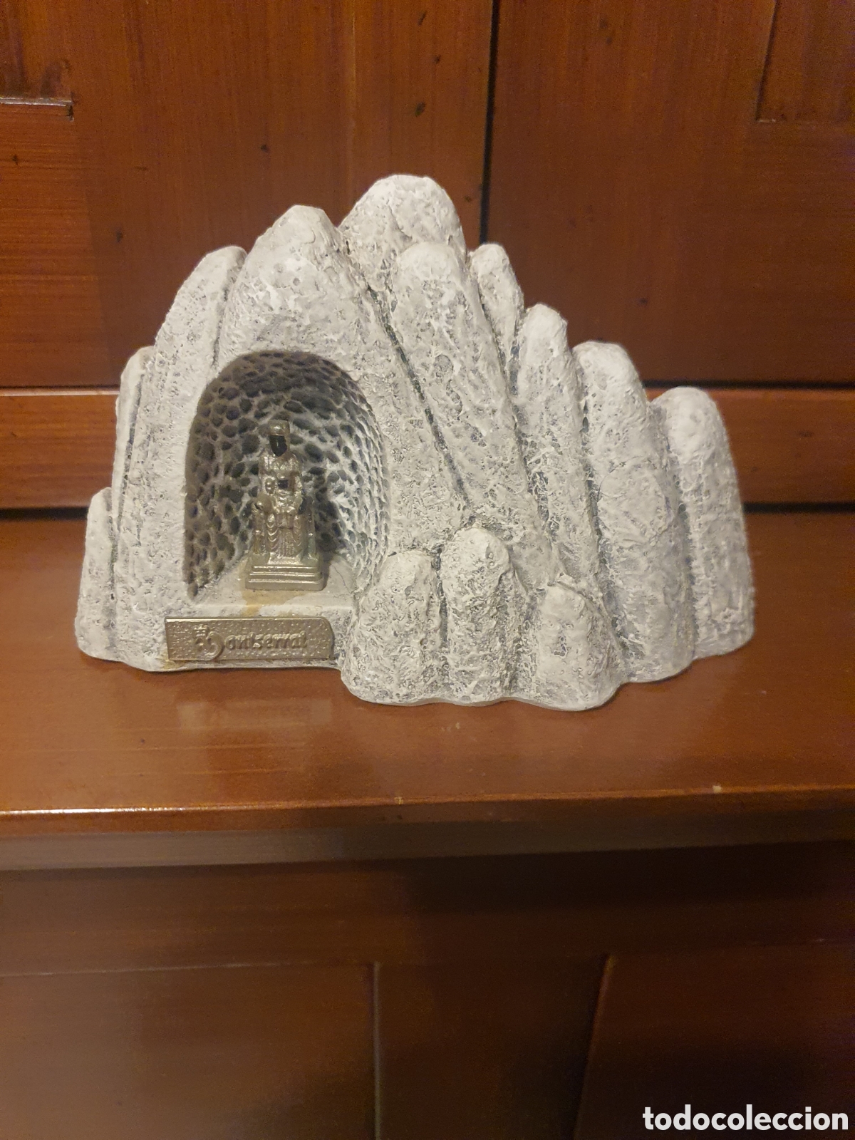 Antig&uuml;edades: figura virgen de Montserrat - Foto 1