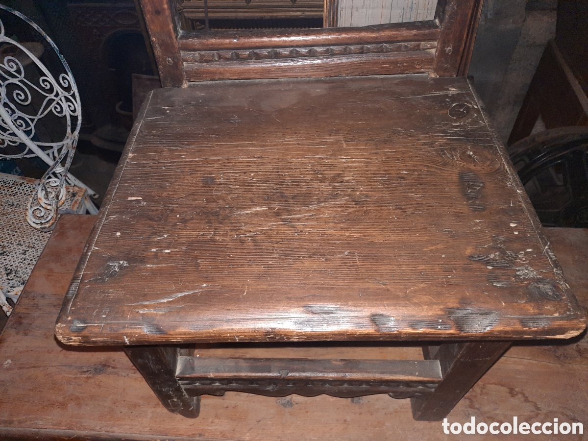 Antig&uuml;edades: Silla baja de madera - Foto 2