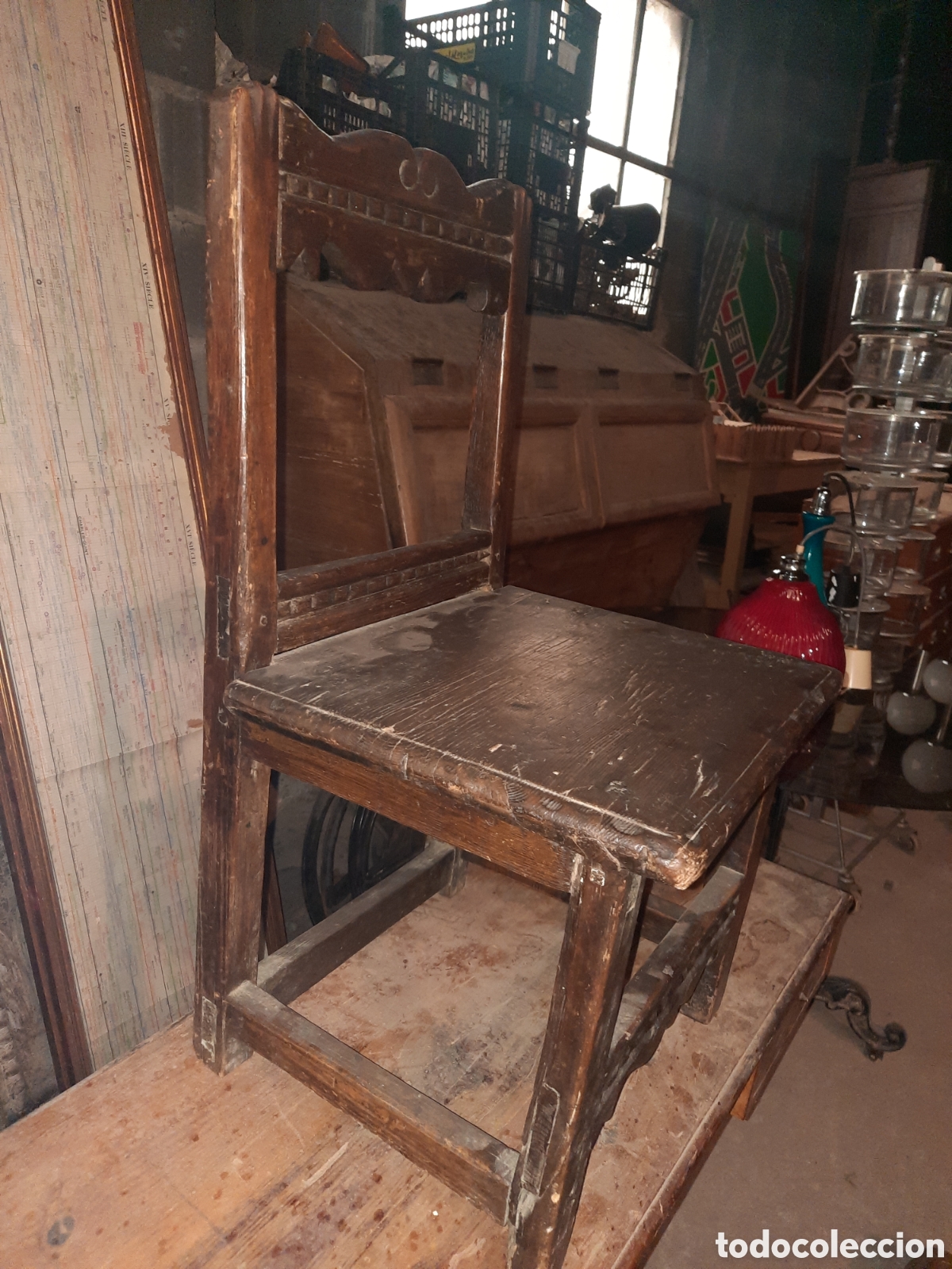 Antig&uuml;edades: Silla baja de madera - Foto 3