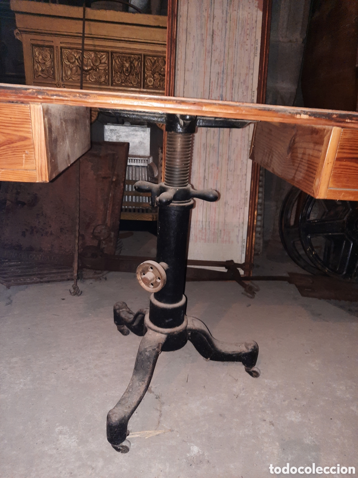 Antig&uuml;edades: Mesa giratoria - Foto 2