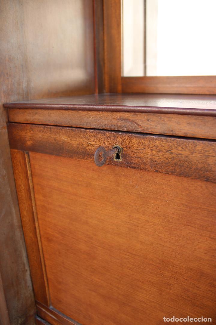 Antig&uuml;edades: mueble escritorio antiguo - Foto 7