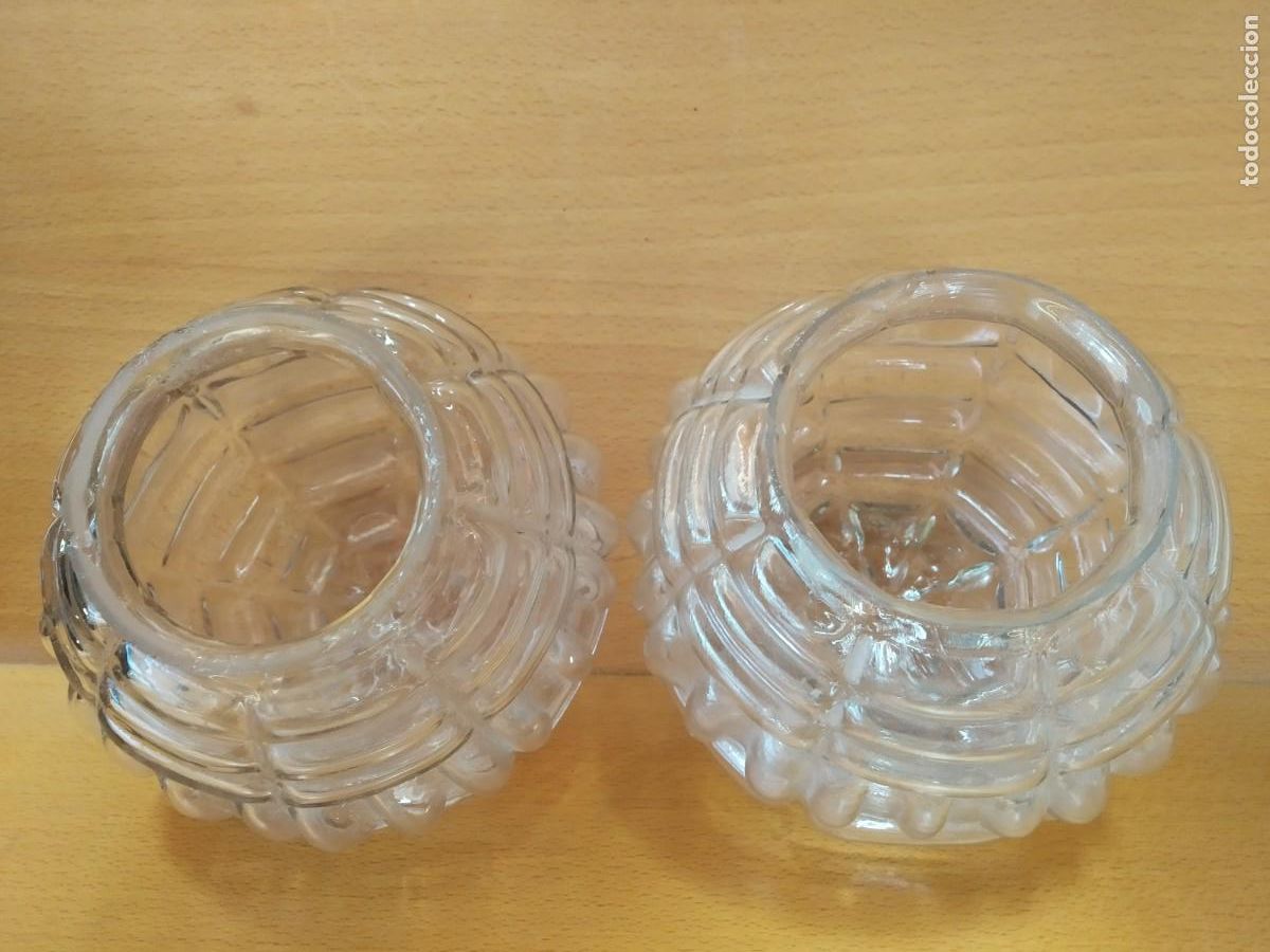 Antig&uuml;edades: DOS TULIPAS DE CRISTAL ONDULADO - Foto 3