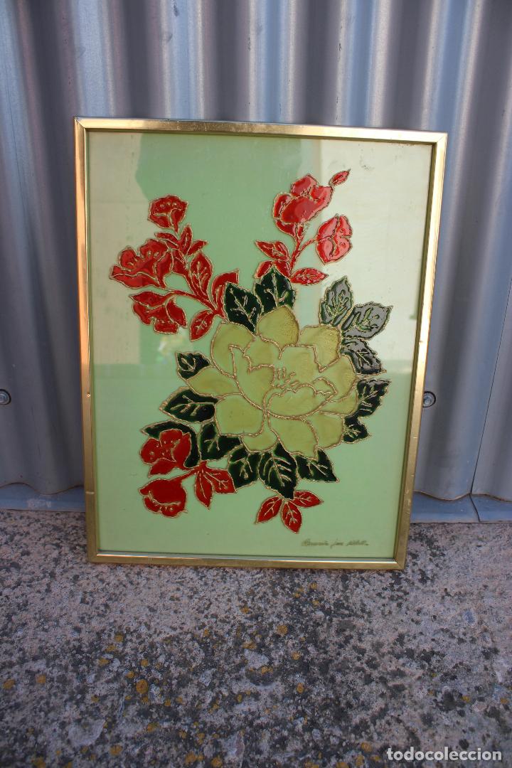 Antig&uuml;edades: cuadro firmado con flores de esmalte - Foto 1