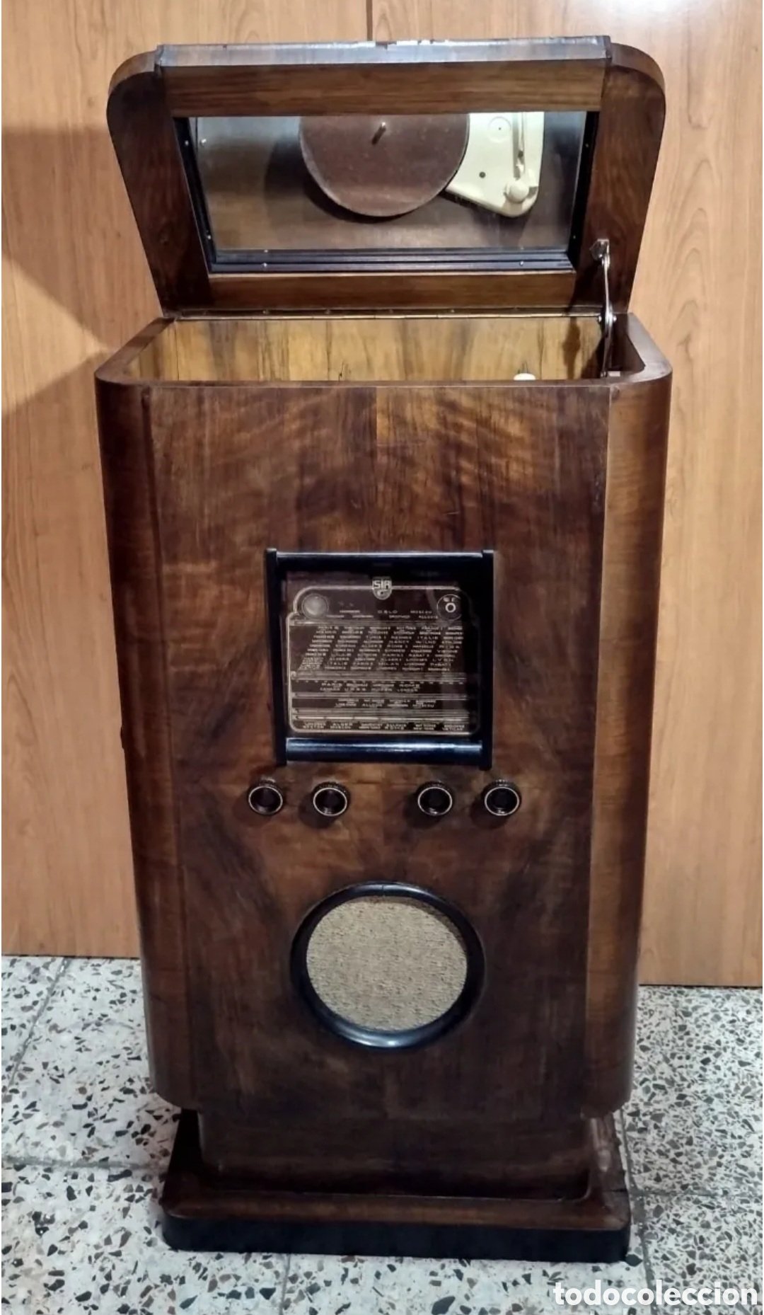 excepcional y exclusivo mueble radio tocadiscos - Compra venta en  todocoleccion