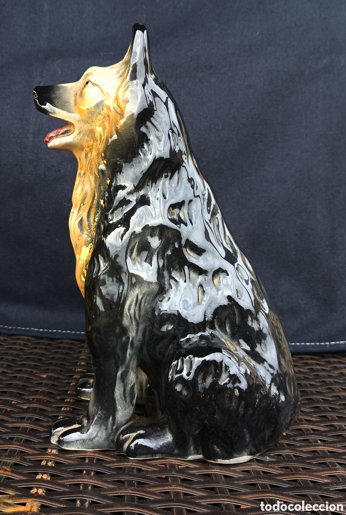 Antig&uuml;edades: ANTIGUO PERRO O LOBO . - Foto 1