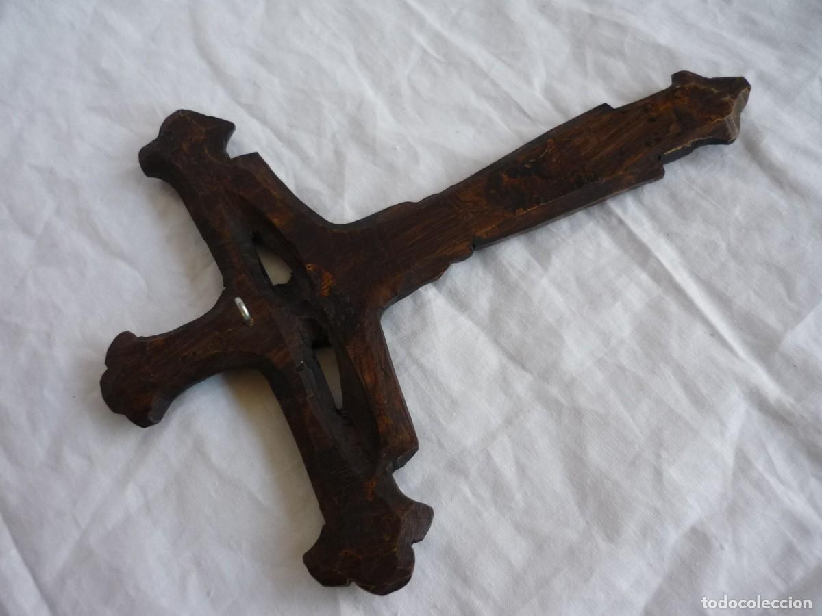 Antig&uuml;edades: Cristo crucificado, talla en madera - Foto 5