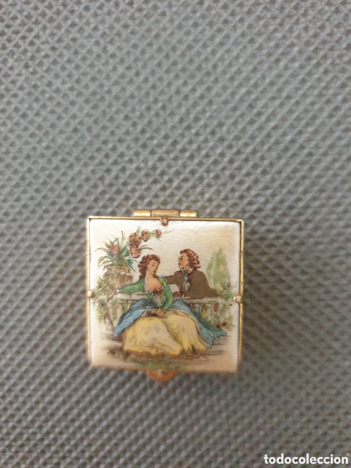 Antig&uuml;edades: PASTILLERO ESMALTADO (Con dibujos epoca) - Foto 1