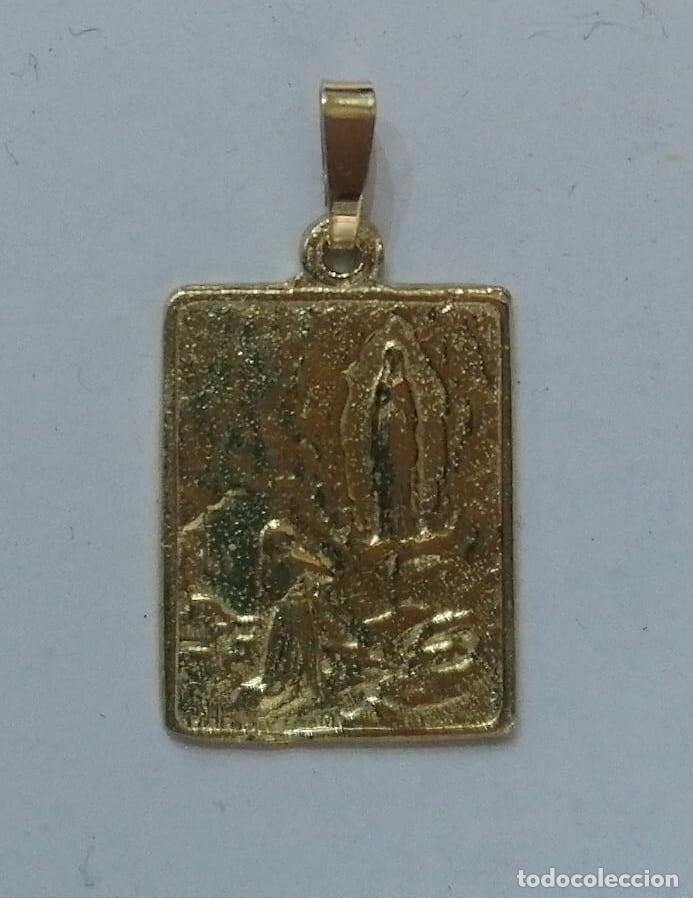Antig&uuml;edades: medalla rectangular virgen lourdes en plata de ley - 15x18mm - Foto 3