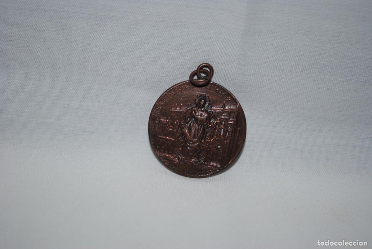 Antig&uuml;edades: MEDALLA DE LAS HIJAS DE LA CARIDAD . - Foto 1