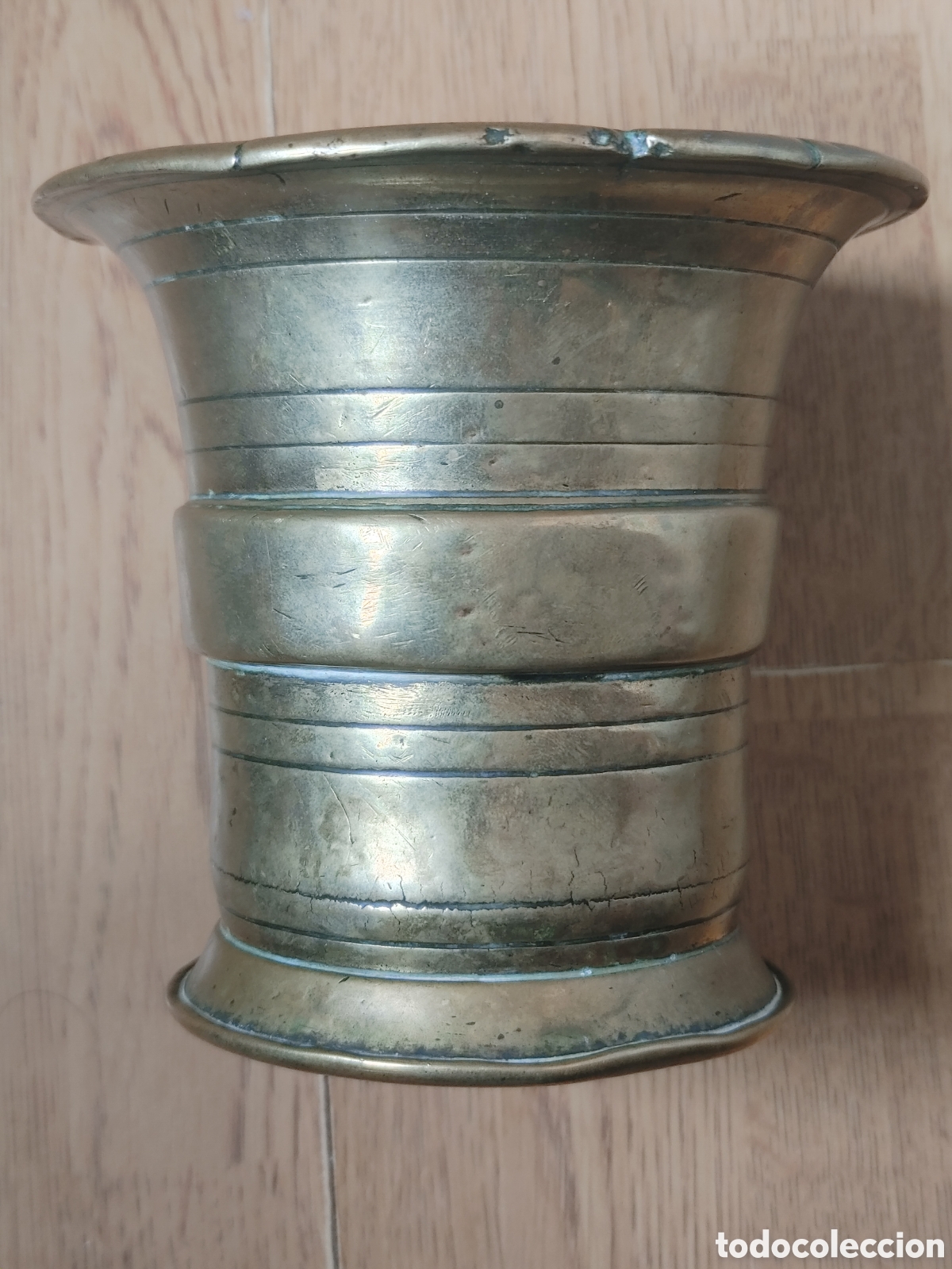 Antig&uuml;edades: Almirez en bronce dorado - Foto 1