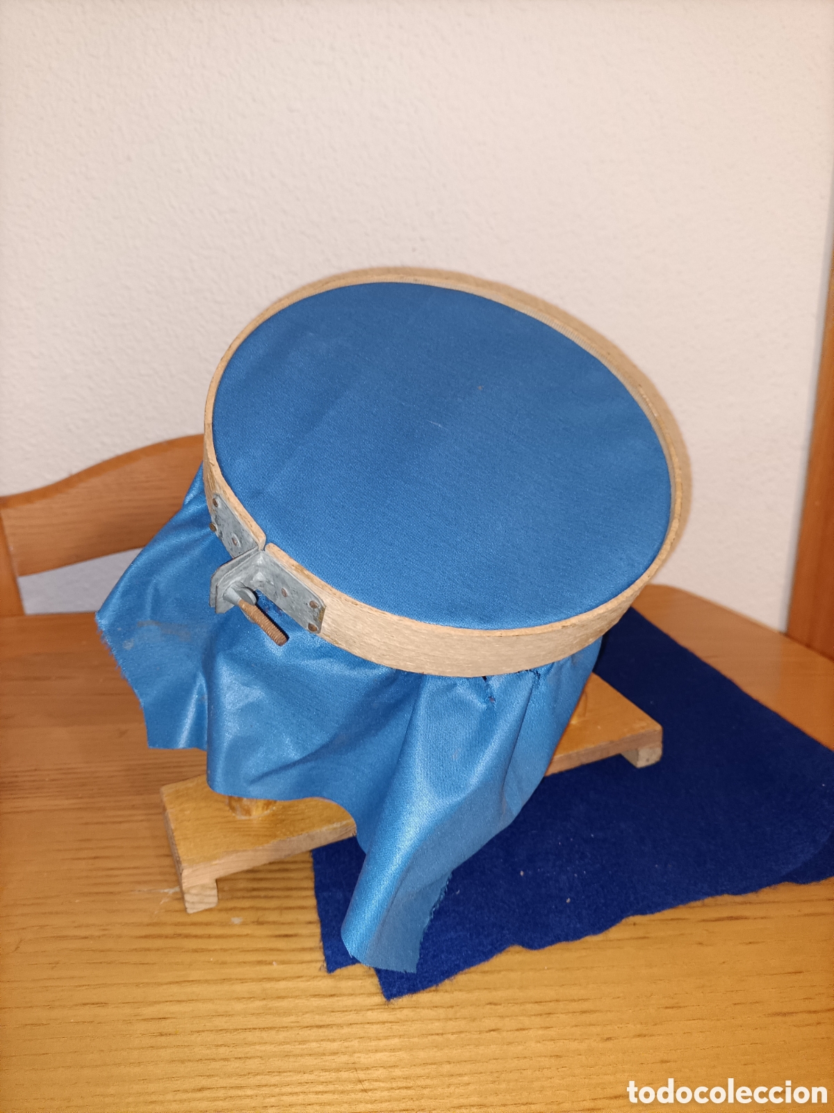 Antiguidades: Bastidor de bordado. 20,5 x 24,5 cms . 18 cms &empty;