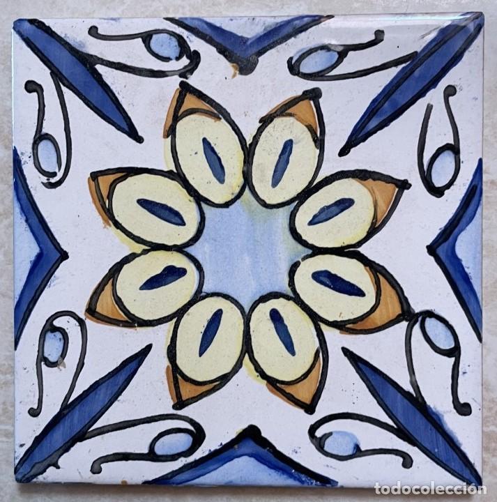 Antig&uuml;edades: Peque&ntilde;o azulejo 15x15 cm - Foto 1
