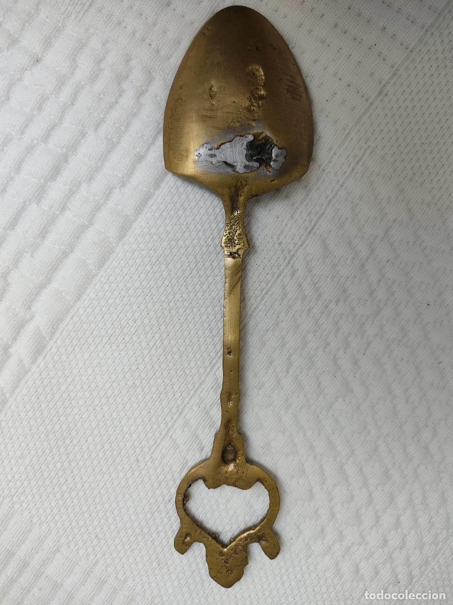 Antig&uuml;edades: Cuchara bronce antigua - Foto 2