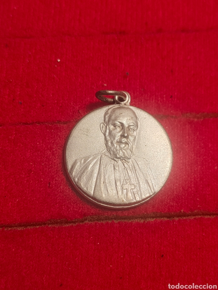 Antig&uuml;edades: Medalla religiosa de plata - Foto 1