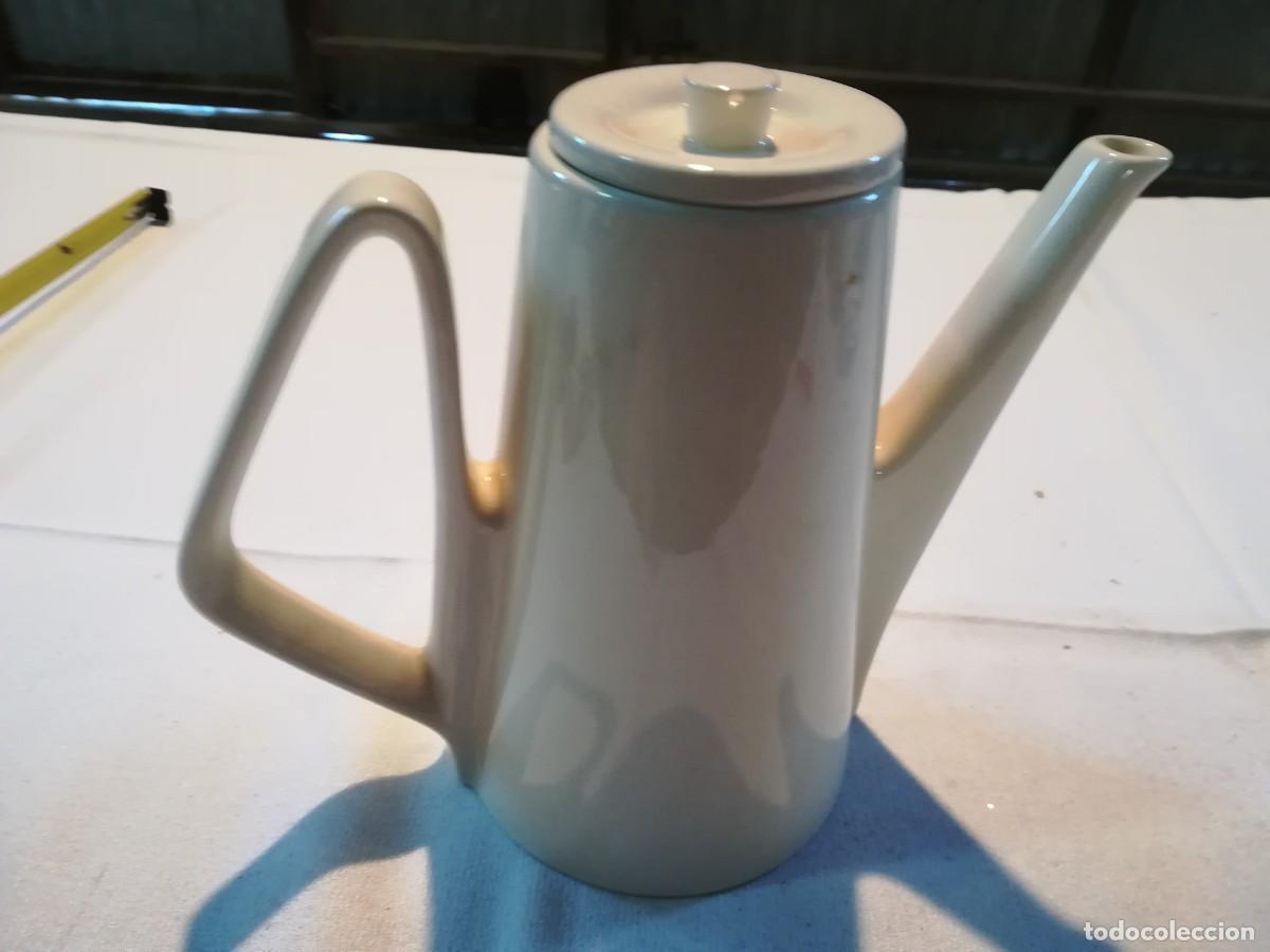Antig&uuml;edades: CAFETERA REFERENCIA 1580 / ENT104 / APROX 19 CM - Foto 1