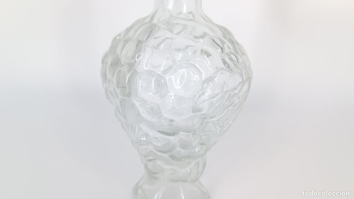 Antig&uuml;edades: Hermosa botella de vidrio en forma de uva - Foto 4