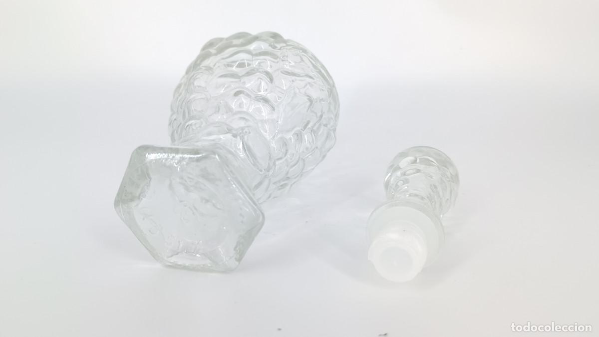 Antig&uuml;edades: Hermosa botella de vidrio en forma de uva - Foto 6