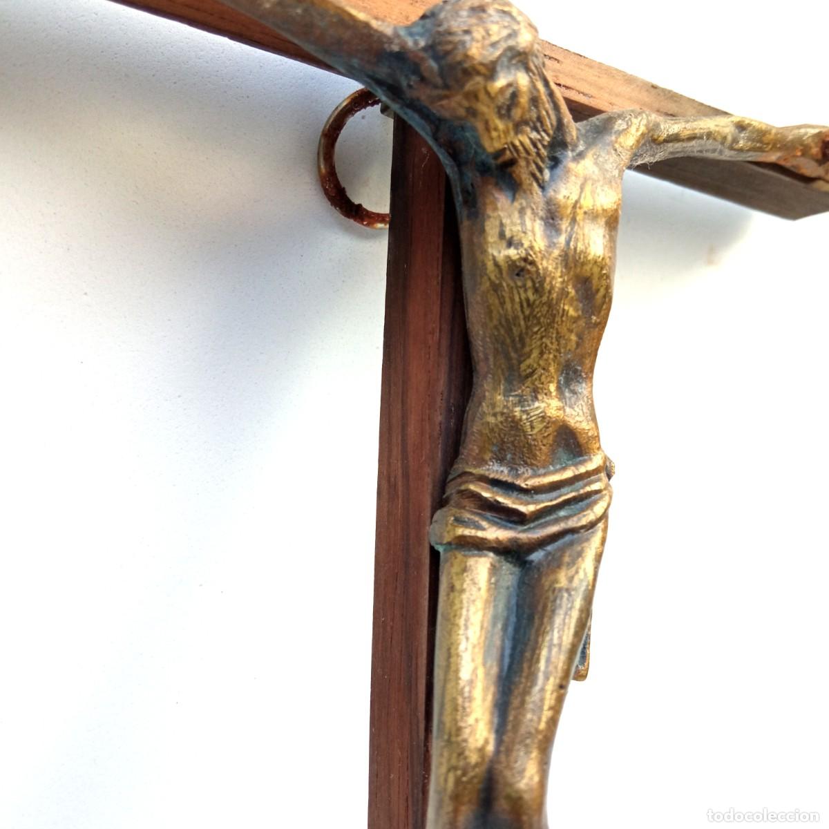 Antig&uuml;edades: Peque&ntilde;o crucifijo madera y bronce - Foto 6