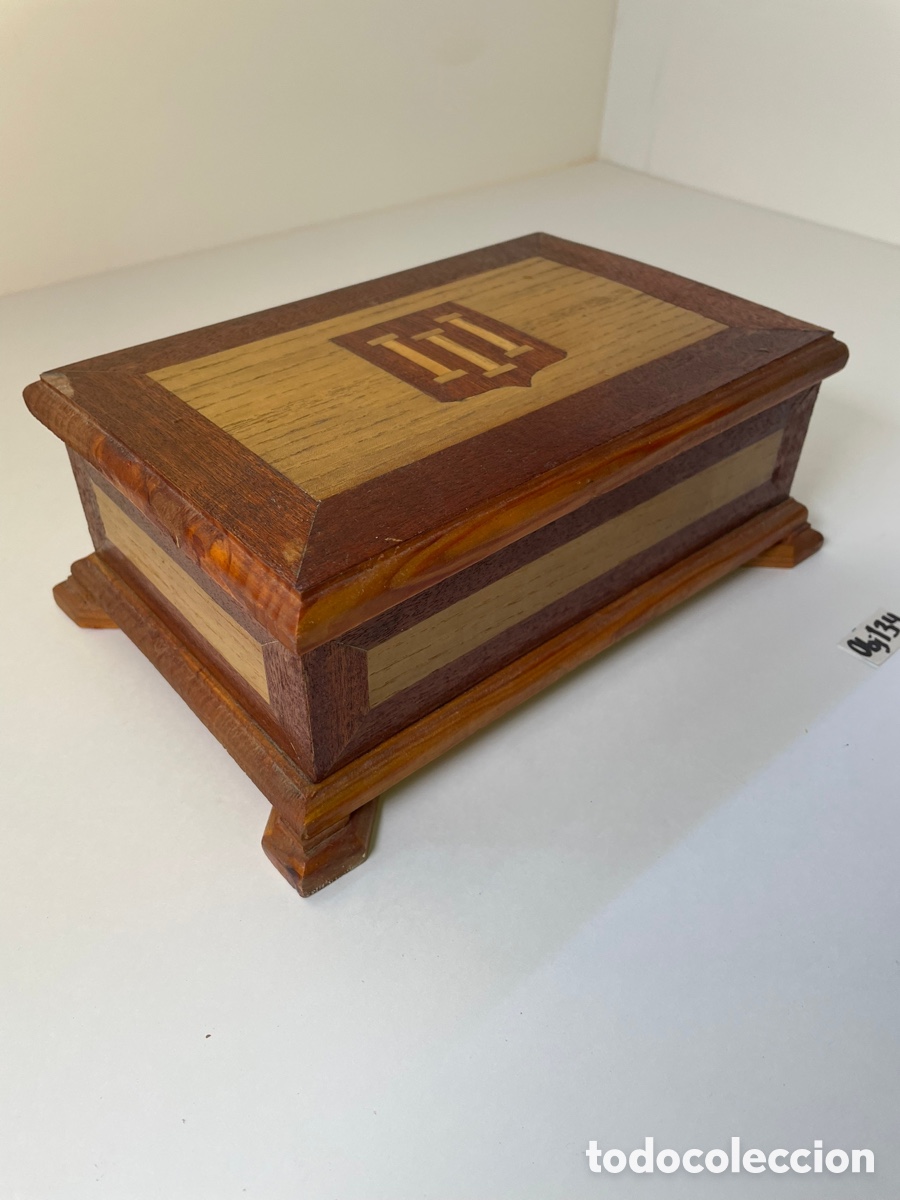 Antig&uuml;edades: Caja de madera antigua - Foto 2