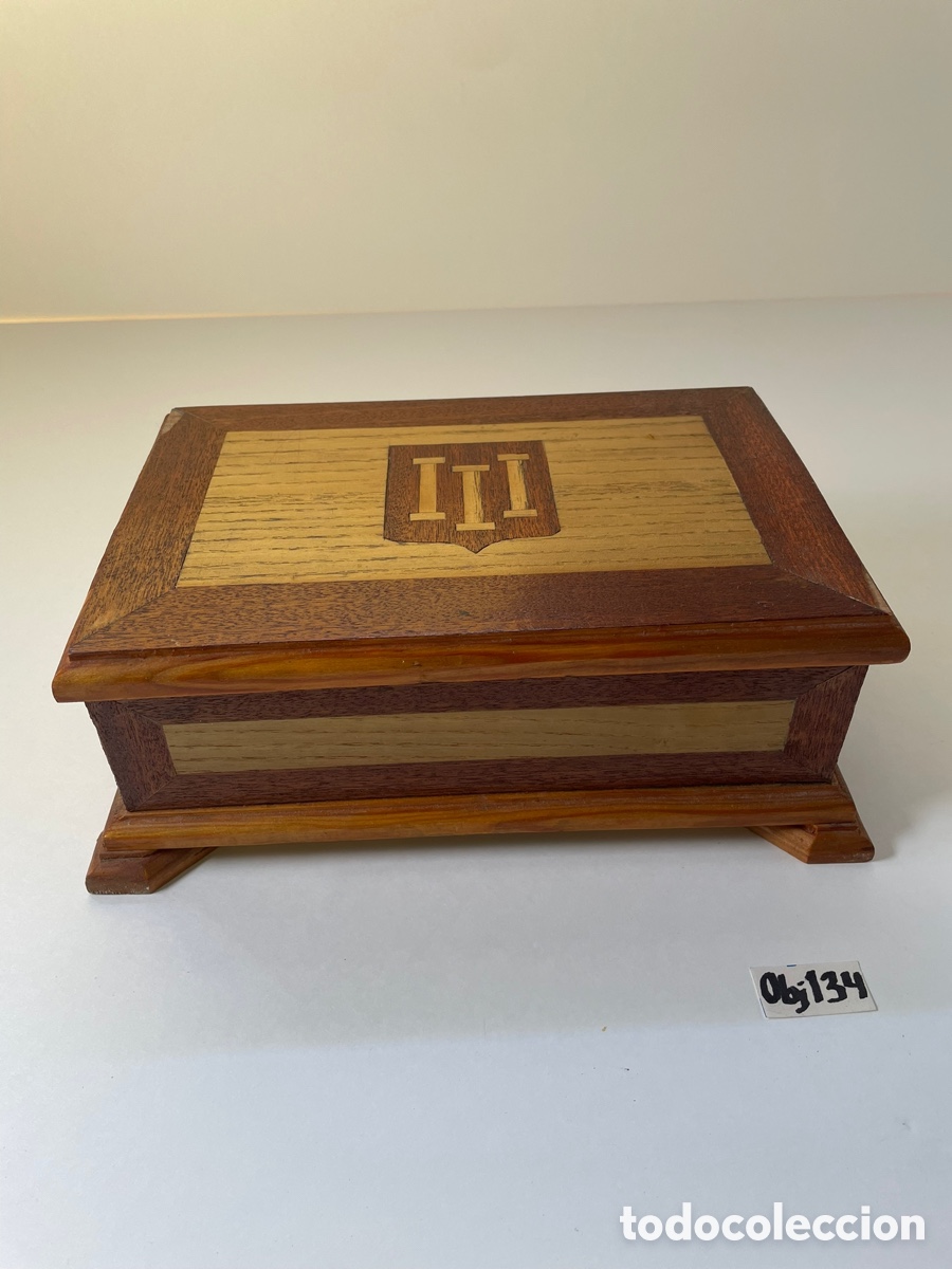 Antig&uuml;edades: Caja de madera antigua - Foto 1