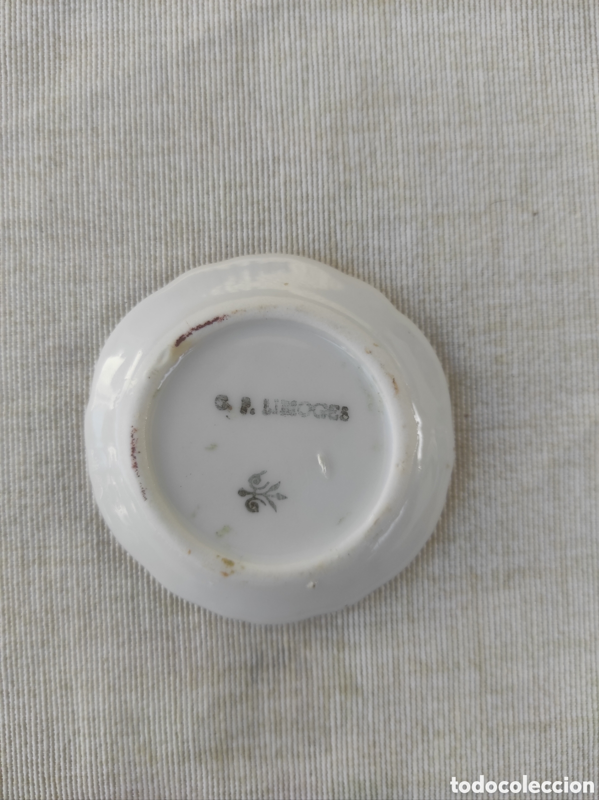 Antig&uuml;edades: Peque&ntilde;o plato de Limoges - Foto 2