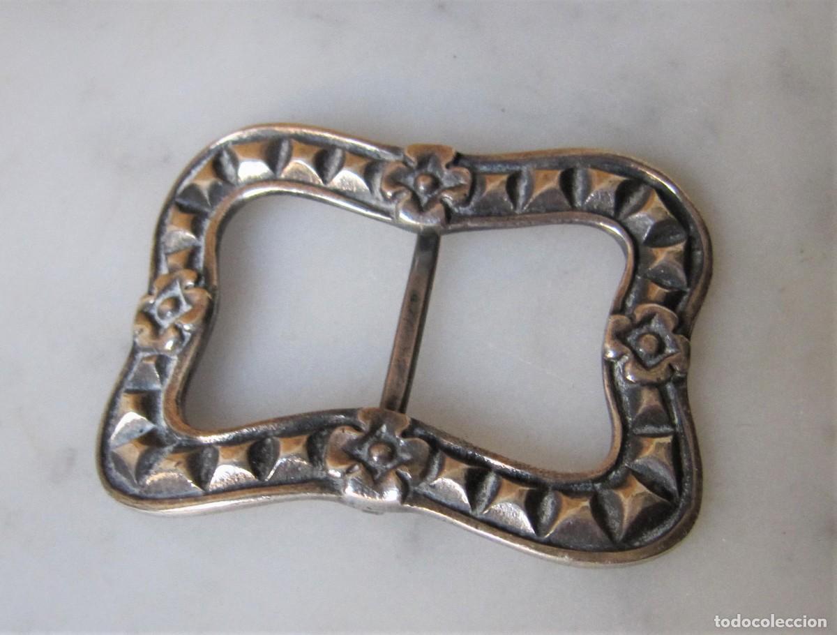 Antig&uuml;edades: hebilla de cintur&oacute;n o zapato de plata - Foto 1