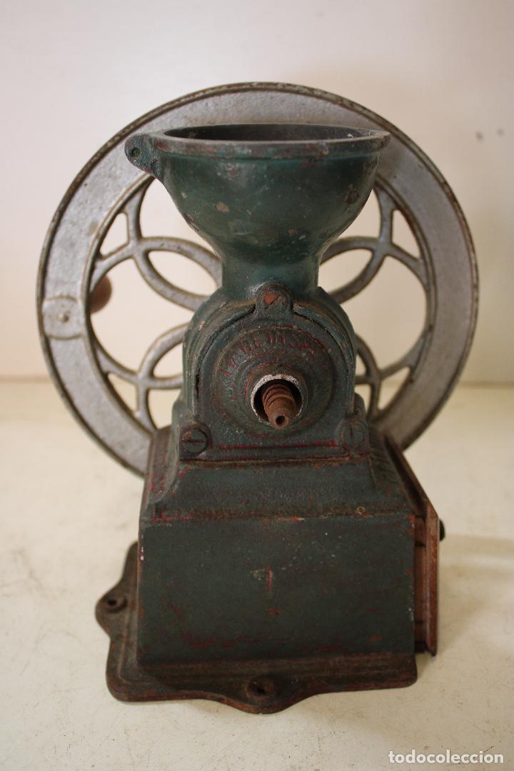 Antig&uuml;edades: antiguo molinillo espa&ntilde;ol - Foto 3