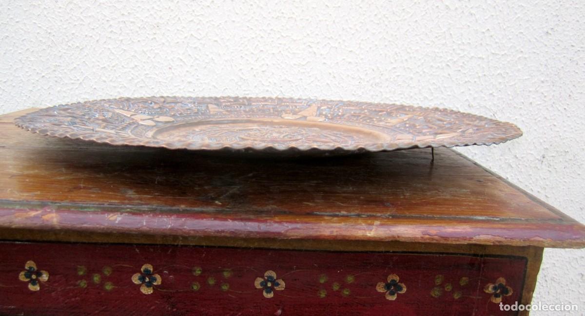 Antig&uuml;edades: Plato de cobre repujado con el calendario Maya - Foto 6