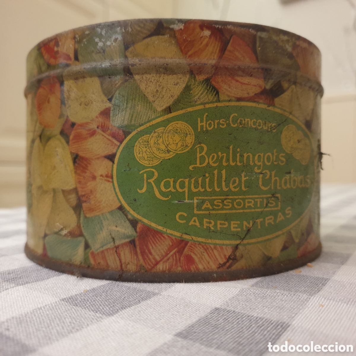 Antiguidades: Antiqu&iacute;sima lata CARAMELOS CARPENTRAS Berlingost