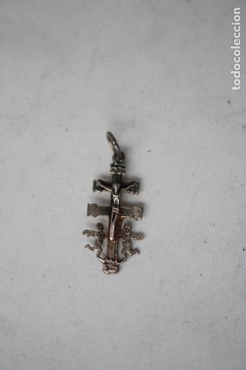 Antig&uuml;edades: cruz de caravaca en plata de ley - Foto 1