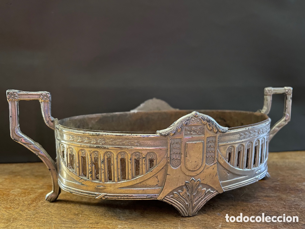 Antig&uuml;edades: Bandeja de esta&ntilde;o - Foto 1