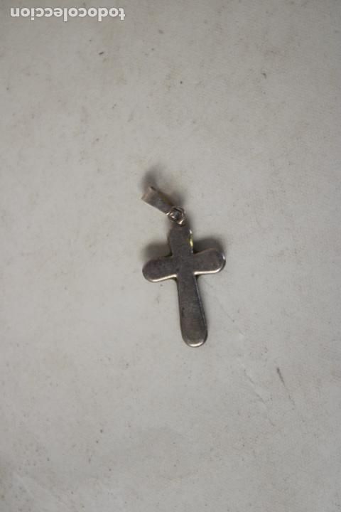 Antig&uuml;edades: cruz de plata y cristal - Foto 3