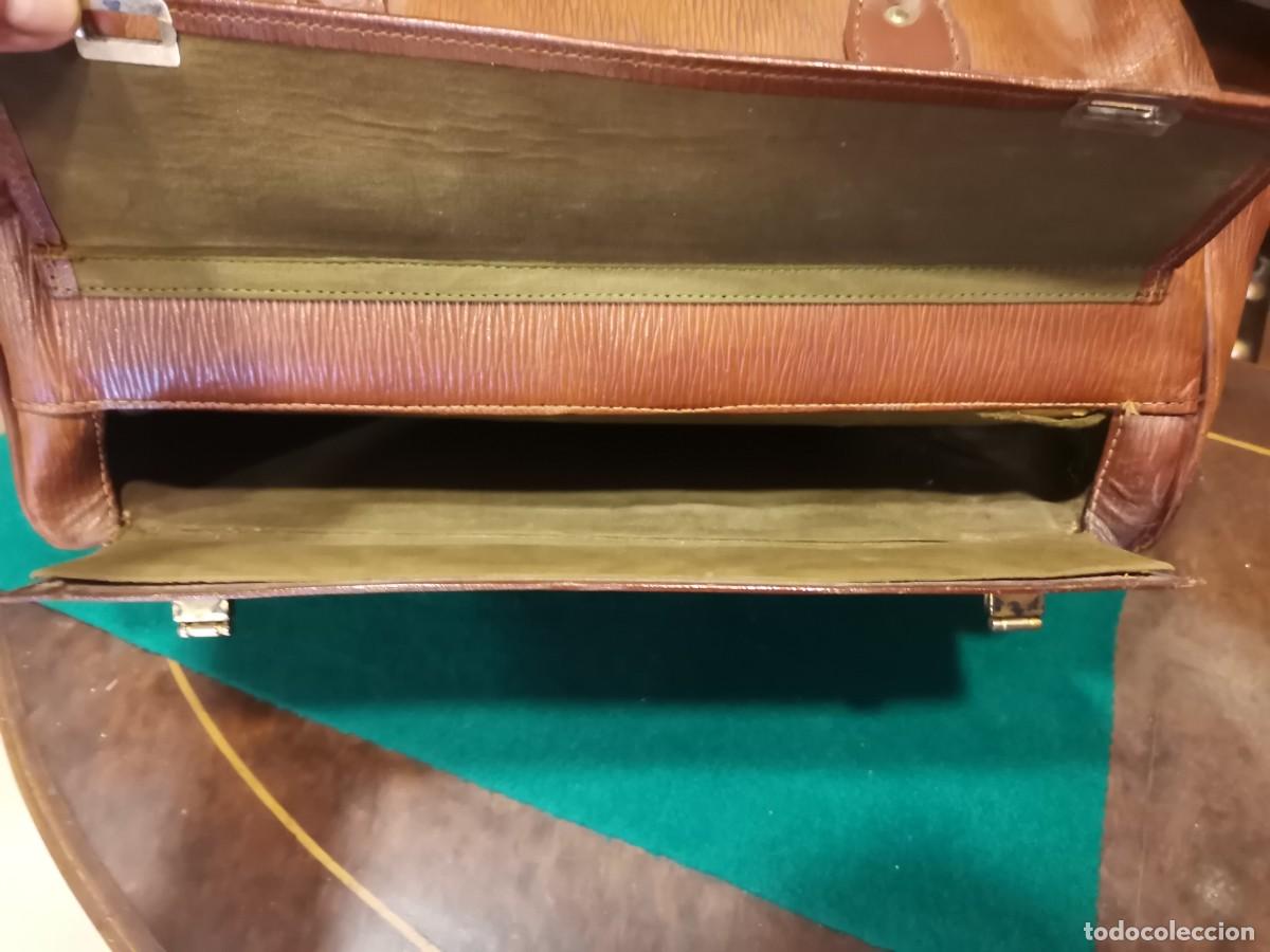 Antig&uuml;edades: Bonito maletin de medico - Foto 3