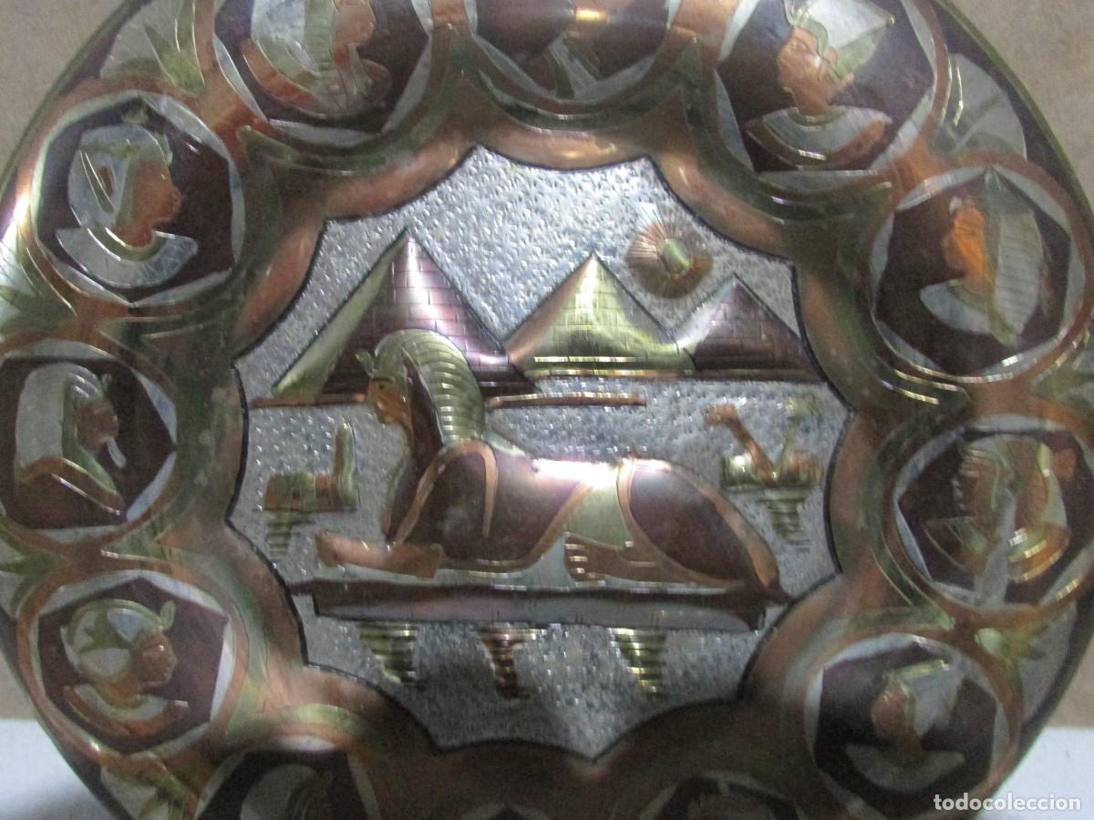 Antig&uuml;edades: plato metal egipcio - Foto 2