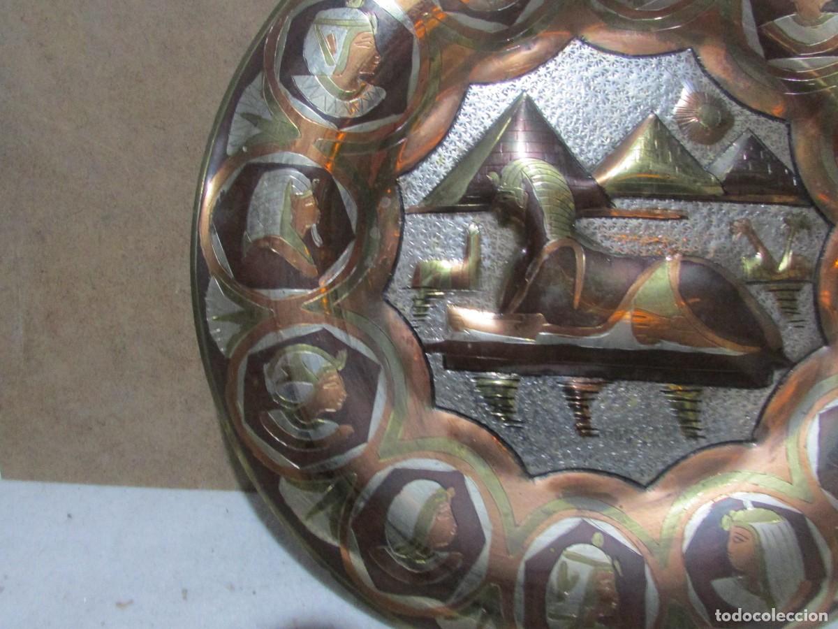 Antig&uuml;edades: plato metal egipcio - Foto 4