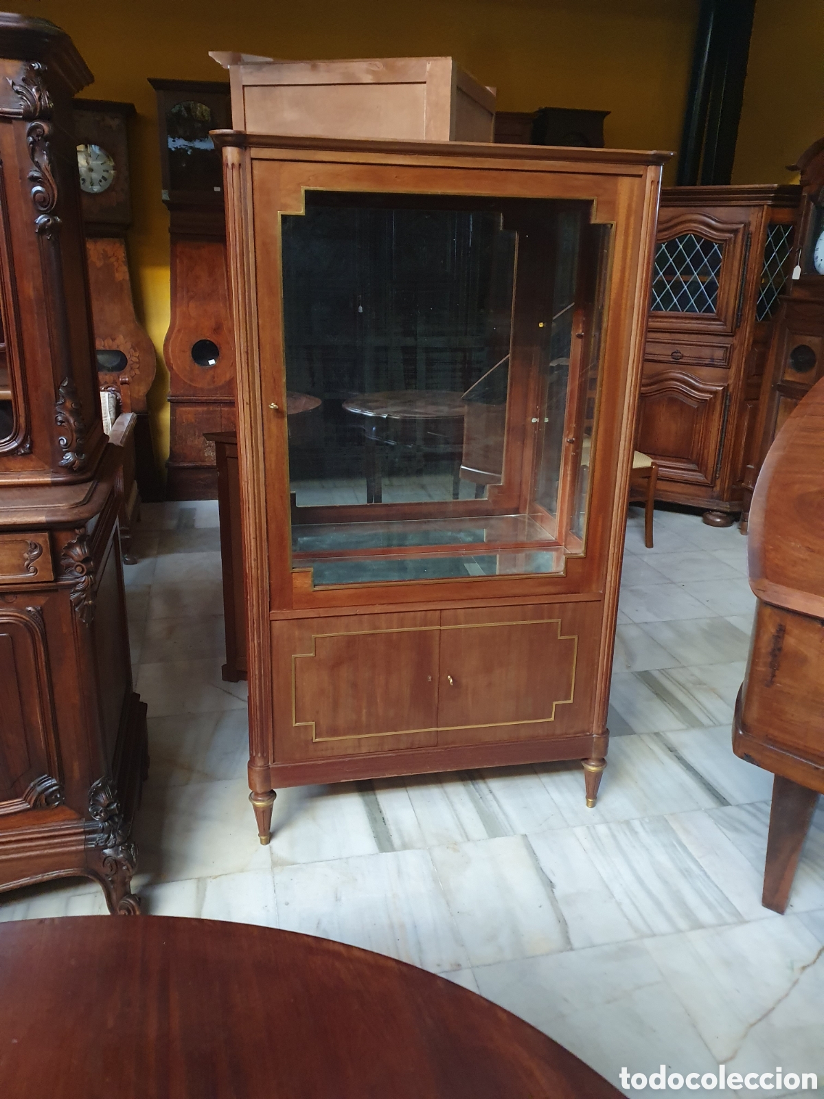 Antig&uuml;edades: Vitrina - Foto 2