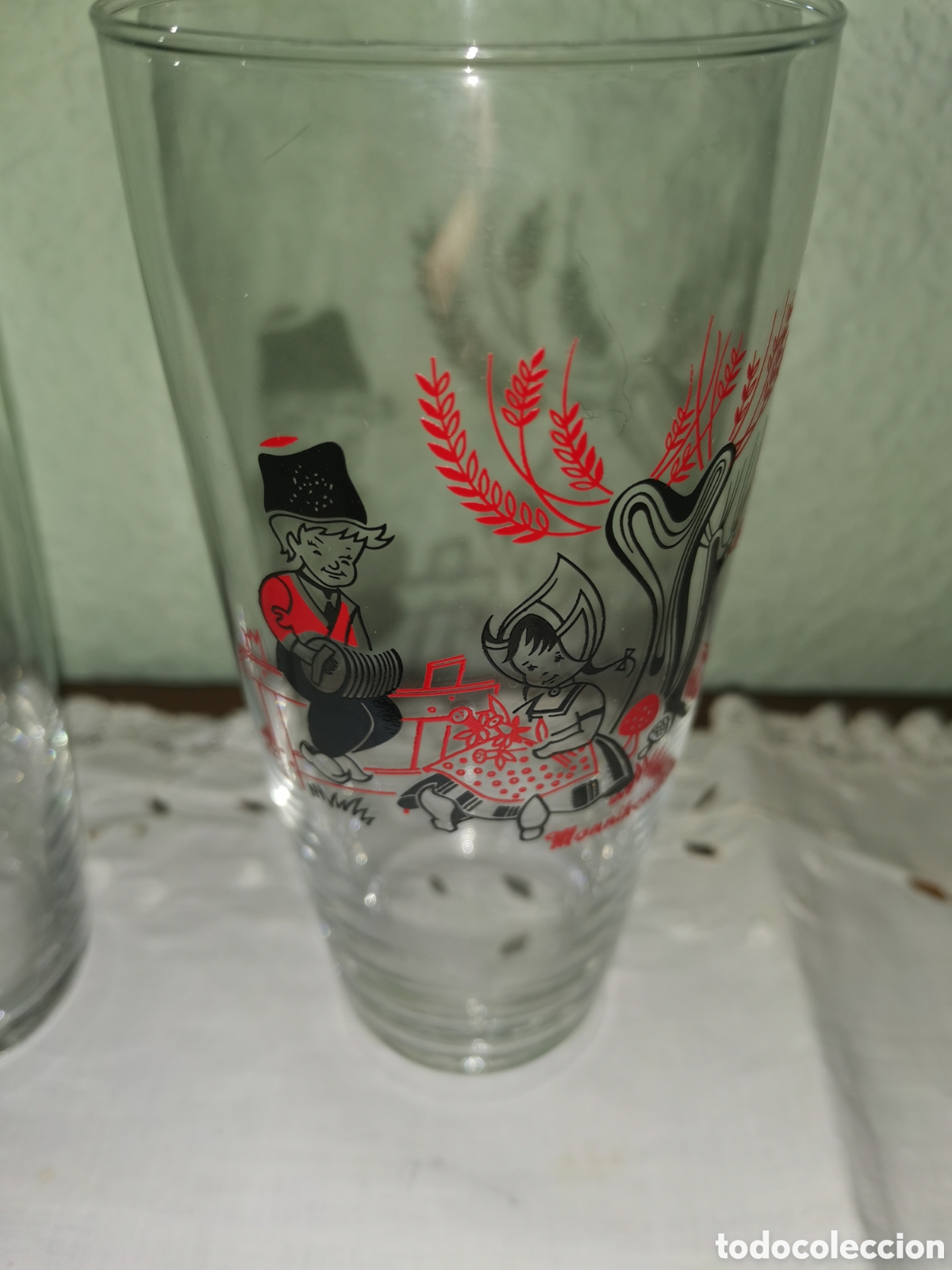 Antig&uuml;edades: Pareja de vasos cerveza - Foto 3