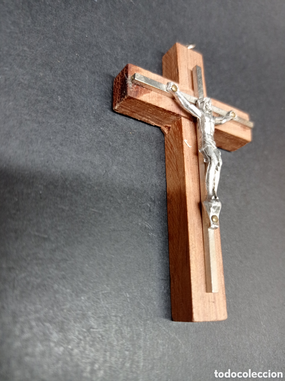 Antig&uuml;edades: Cruz para comuni&oacute;n colgante de madera - Foto 3