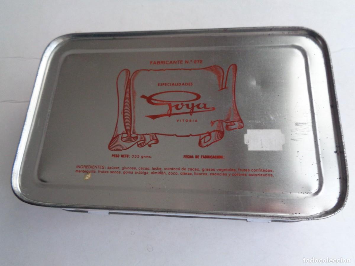 Antig&uuml;edades: CAJA DE METAL DECORADA - Foto 3