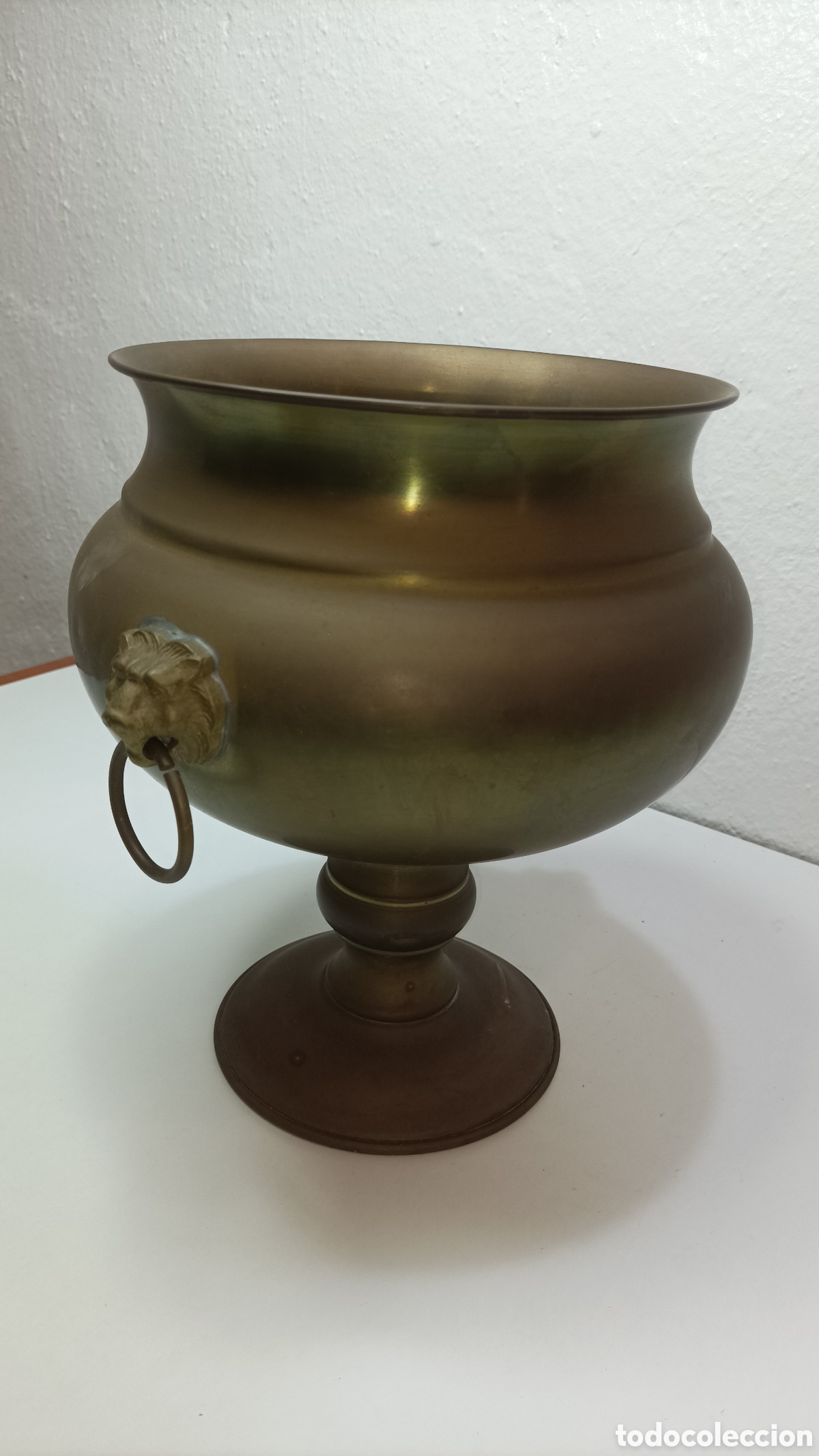 Antig&uuml;edades: Macetero o Florero de bronce antiguo - Foto 8