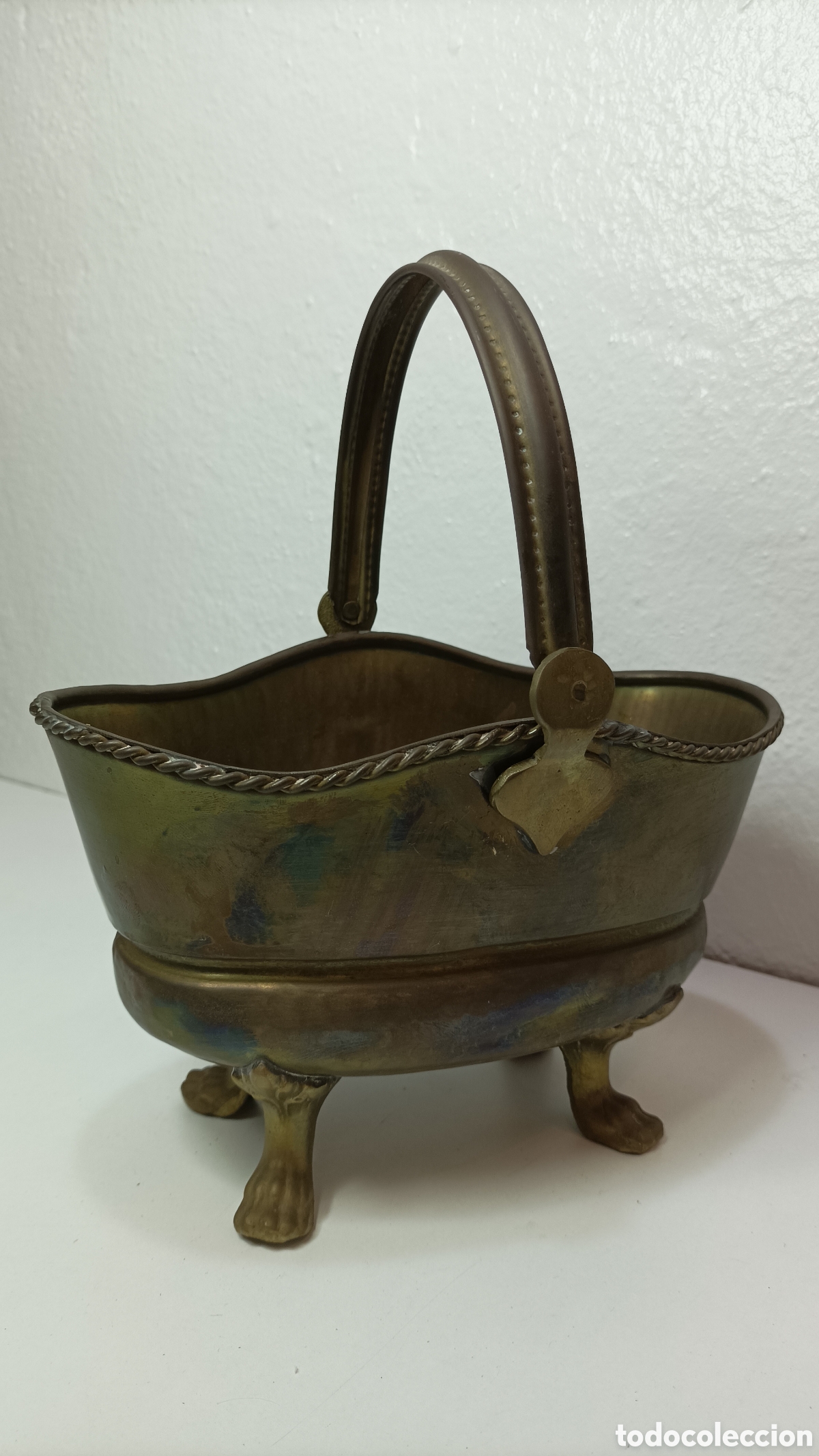 Antig&uuml;edades: Centro de mesa o cesta de Bronce antigua - Foto 9