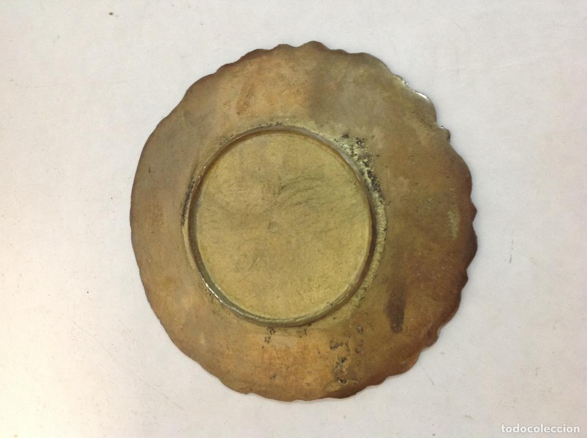 Antig&uuml;edades: Platillo sirio de bronce dorado - Foto 2