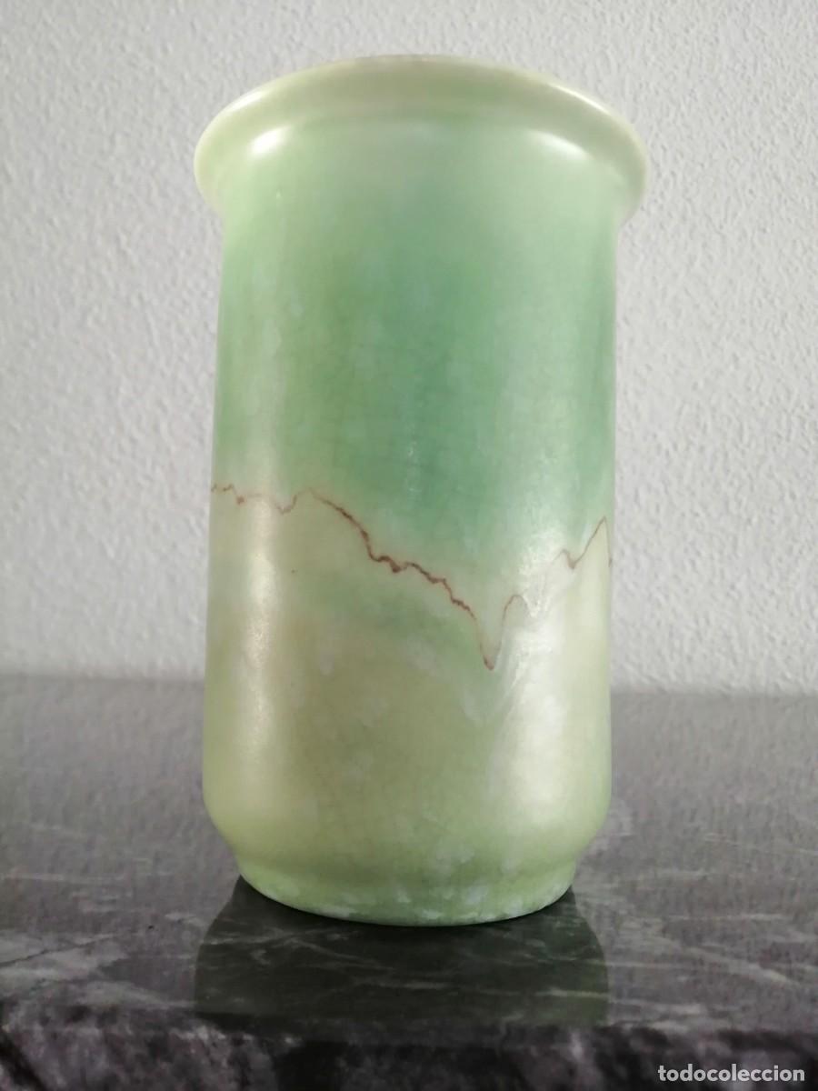 Antig&uuml;edades: Tarro Cil&iacute;ndrico Ingles de Celad&oacute;n - Foto 1