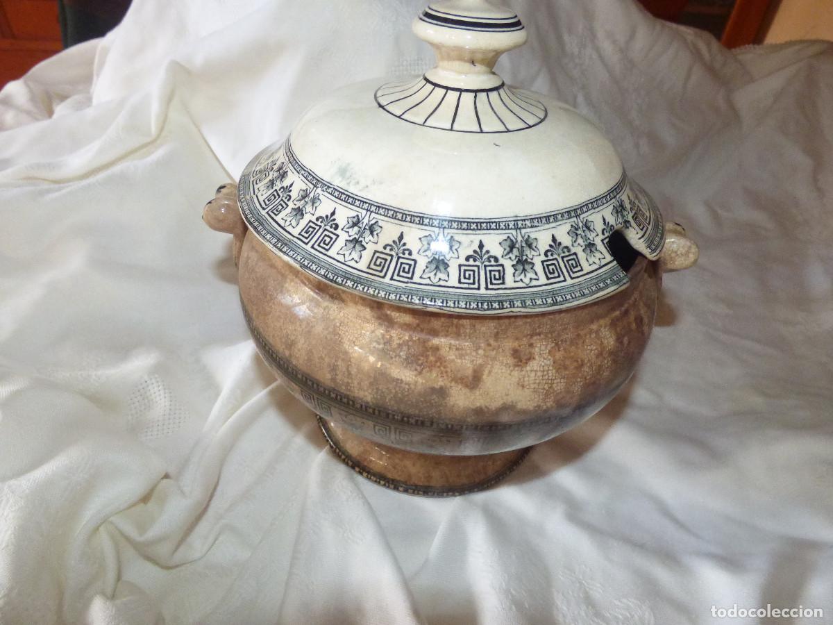 Antig&uuml;edades: Sopera porcelana. - Foto 1