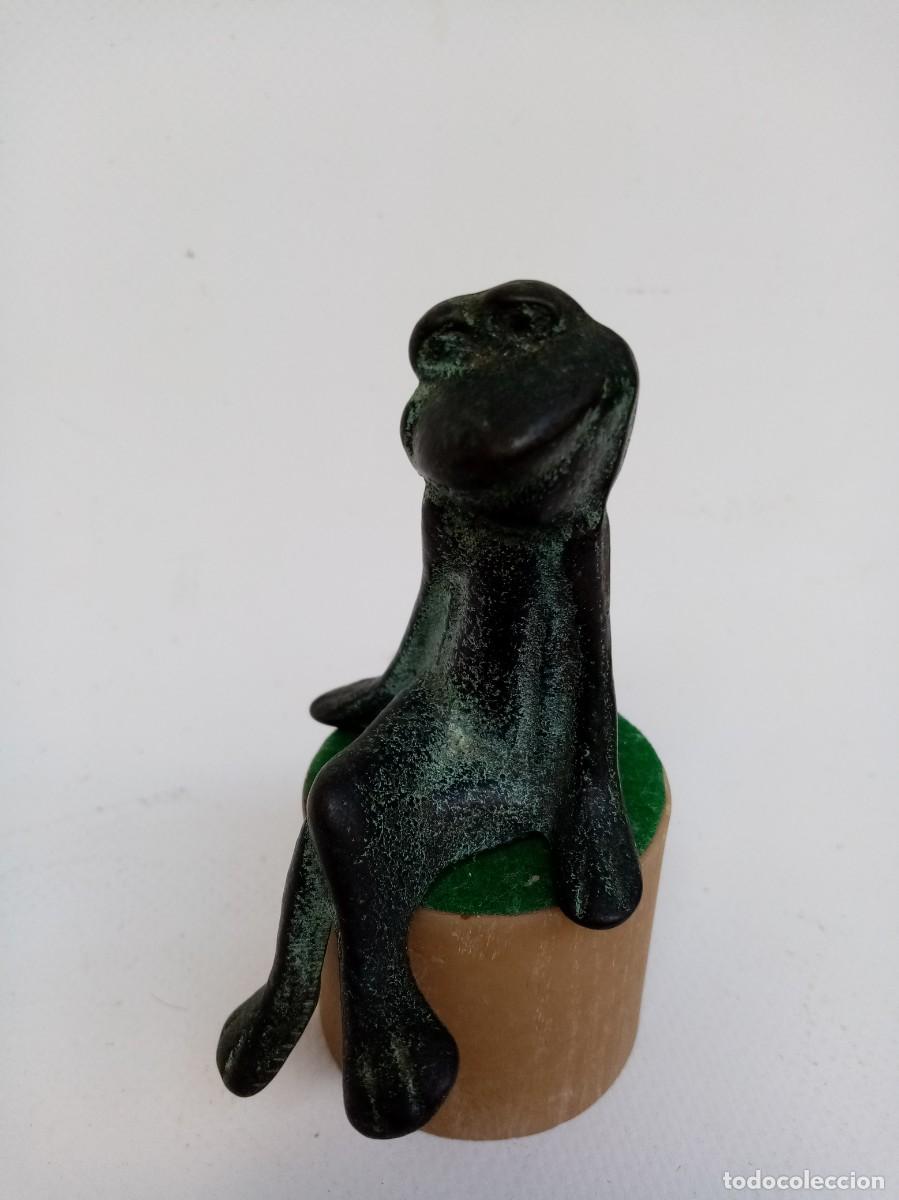 Antig&uuml;edades: rana de bronce- - Foto 1