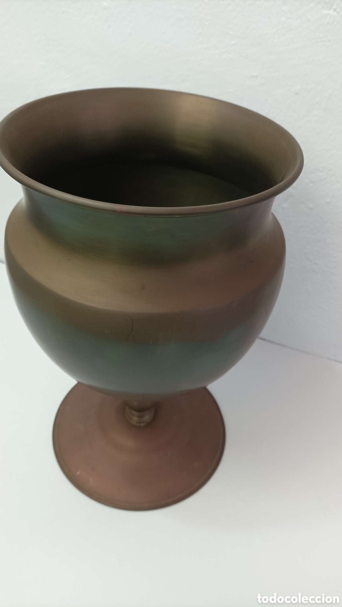 Antig&uuml;edades: Florero o Macetero antiguo de Bronce - Foto 2