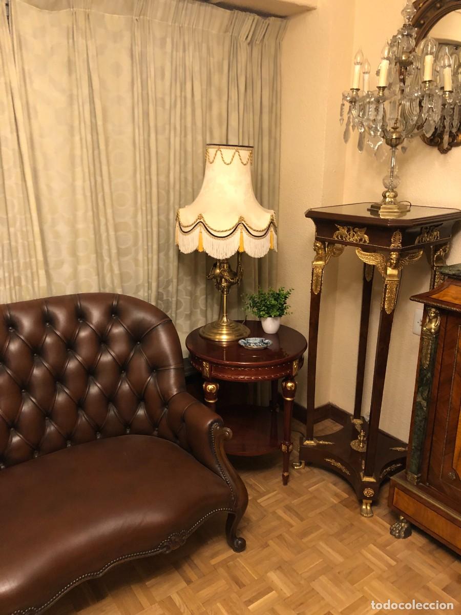 Antig&uuml;edades: Pareja de mesillas en madera y pan de oro - Foto 7