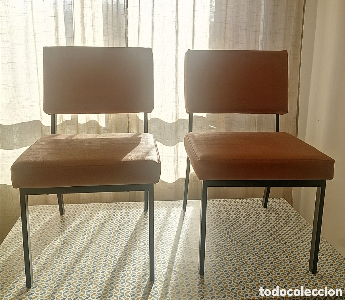 Antiquit&eacute;s: 2 sillas antiguas